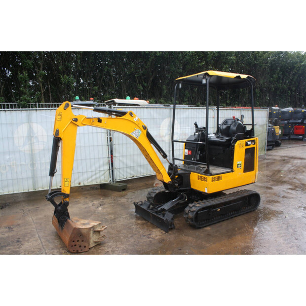 2022 جيه سي بي 16C-1 T3-45714966