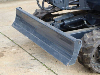 2024-katco-nycheki-q25-1427193-45714999