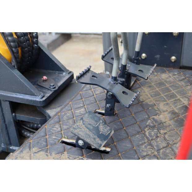 2024 Katco Nycheki Q25-45715008