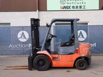 2001-toyota-62-3fdf25-1427194-45715027