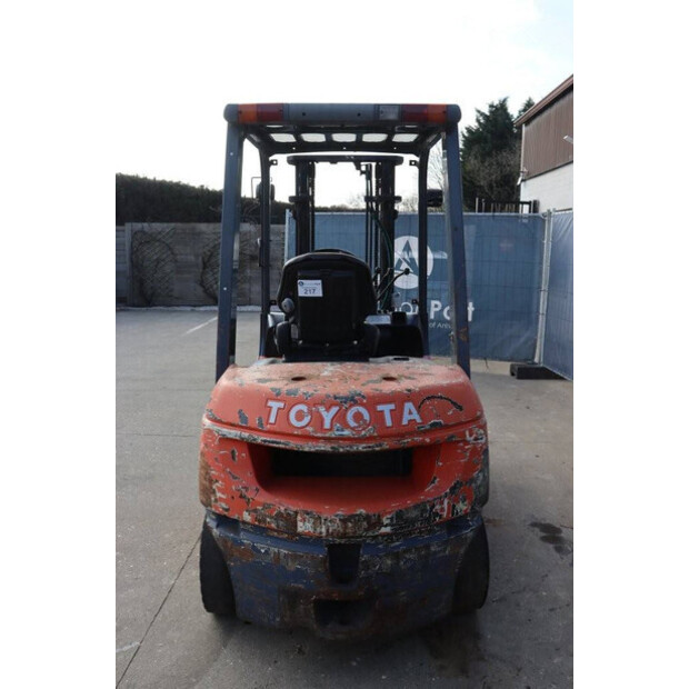 2001 Toyota 62-3FDF25-45715029