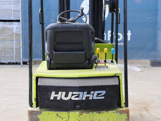 1985-clark-tm15-1427195-45715057