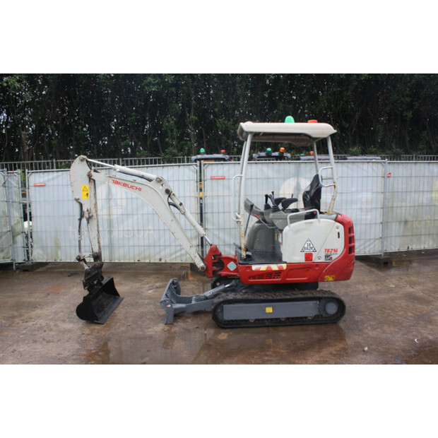 2020 TAKEUCHI TB216-45715090