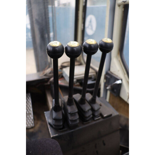 1985 كالمار 5,5-600-45715205