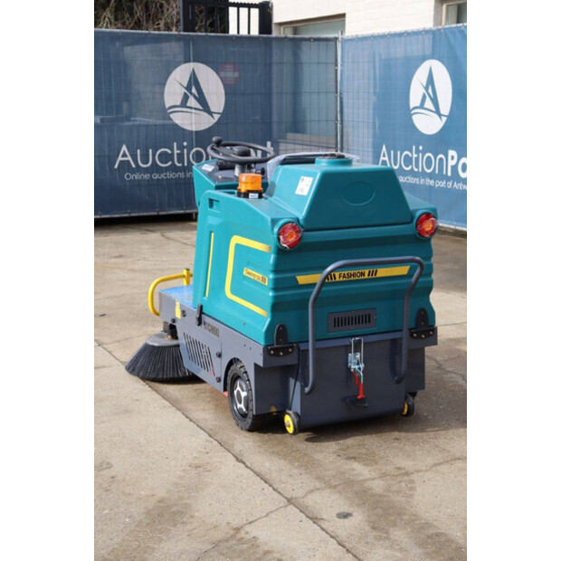 Nycheki Cleaning 1300 III-45715296