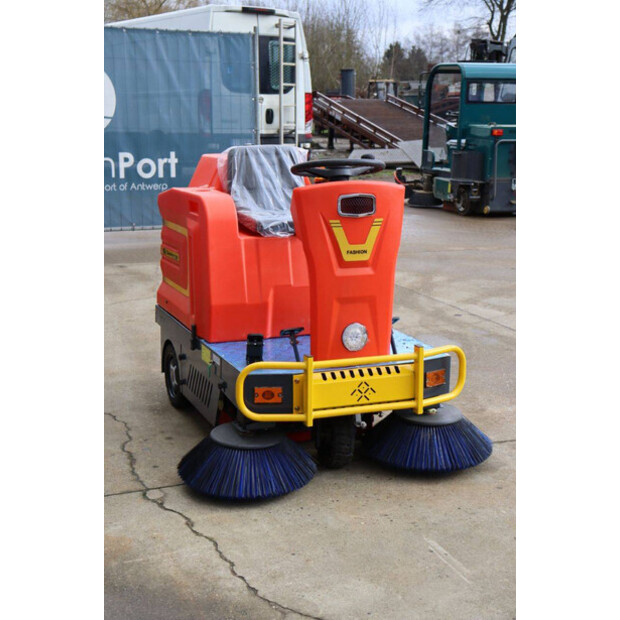 Nycheki Cleaning 1300 III-45715326