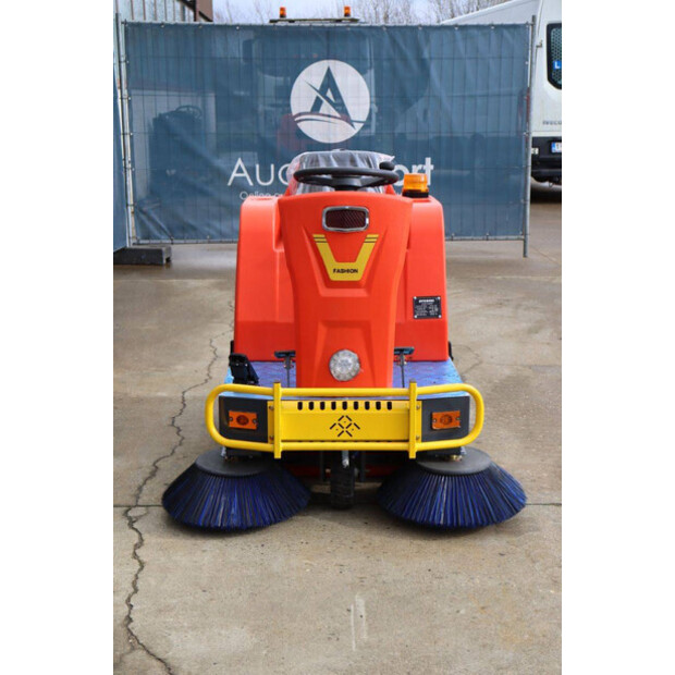 Nycheki Cleaning 1300 III-45715327