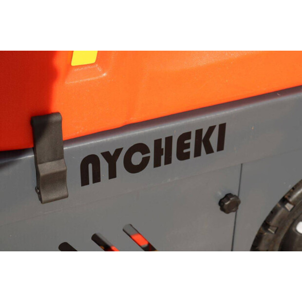 Nycheki Cleaning 1300 III-45715332