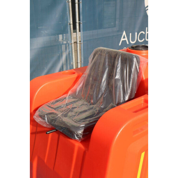 Nycheki Cleaning 1300 III-45715337