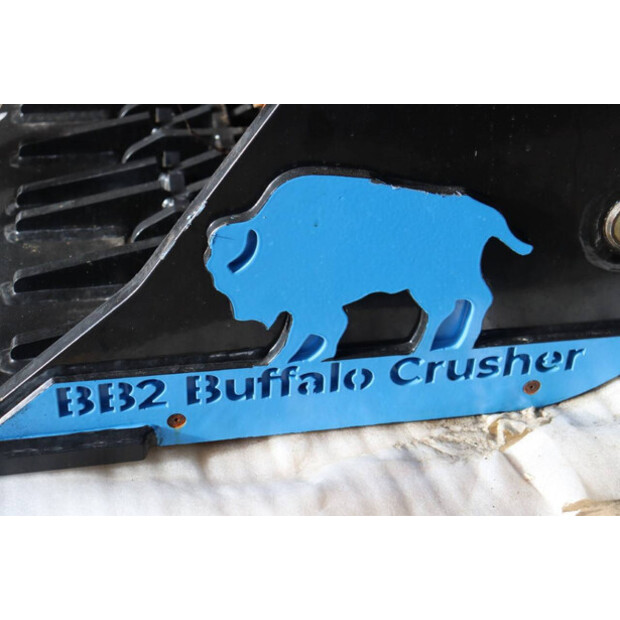 BB32 Buffalo Crusher-45715479