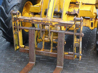 jcb-loadall-520m-2-1427217-45715674