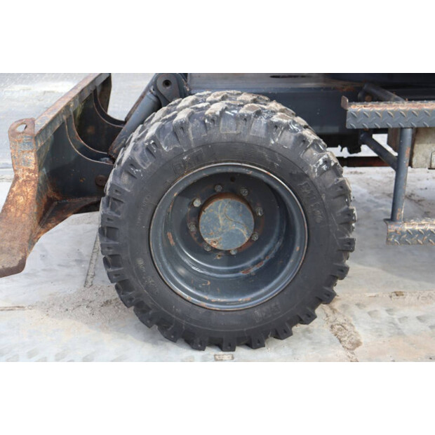 2005 TAKEUCHI TB175W-45715748