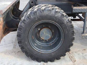 2005-takeuchi-tb175w-45715748