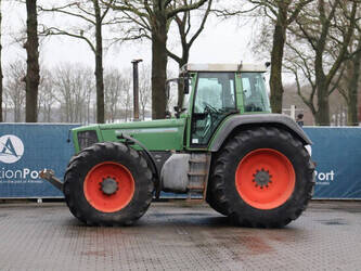 صورة ل تراكتورات زراعية 1993 فندت 818/2