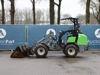 Image de CHARGEUSES SUR PNEUS 2020 GiANT G2500 X-tra HD