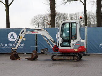 2011-takeuchi-tb219-1427223-45715908