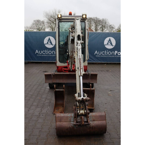 2011 تاكوتشي TB219-45715913