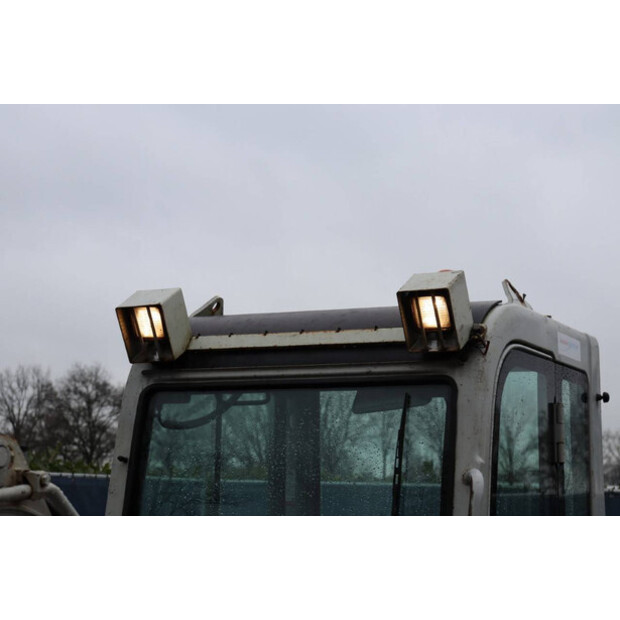 2011 تاكوتشي TB219-45715927