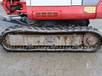 2011-takeuchi-tb219-1427223-45715928