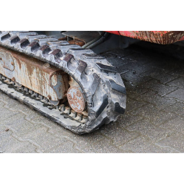 2011 تاكوتشي TB219-45715930