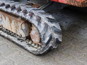 2011-takeuchi-tb219-1427223-45715930