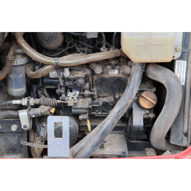 2011 تاكوتشي TB219-45715937