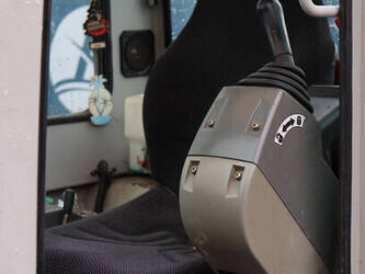 2011-takeuchi-tb219-1427223-45715942