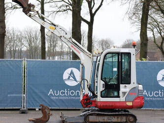 2011-takeuchi-tb219-1427223-45715953