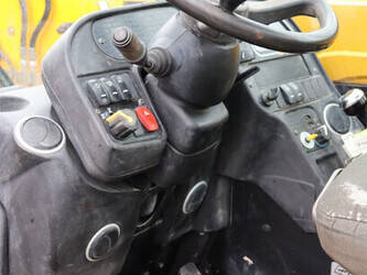 2014-jcb-535-95-1427225-45716040