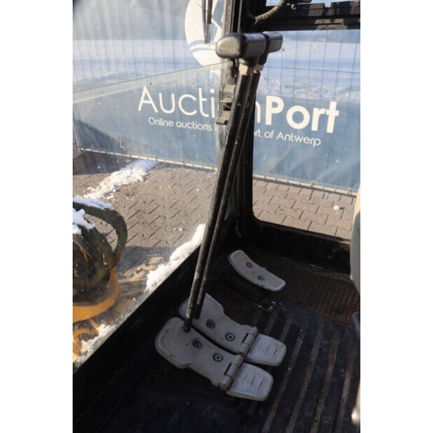 2018 Caterpillar 301.7D-45716497