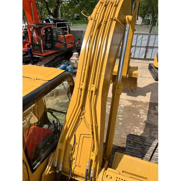 2022 Caterpillar 320CL-45716695