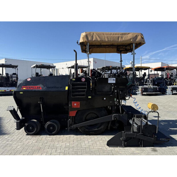 2011 كاتربيلر AP300-45716806