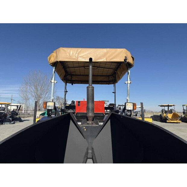 2011 كاتربيلر AP300-45716835