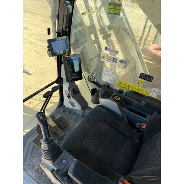 2022 Caterpillar 395-45716875