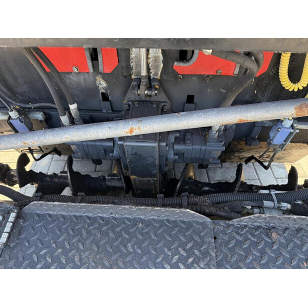 2011 كاتربيلر AP300-45716892