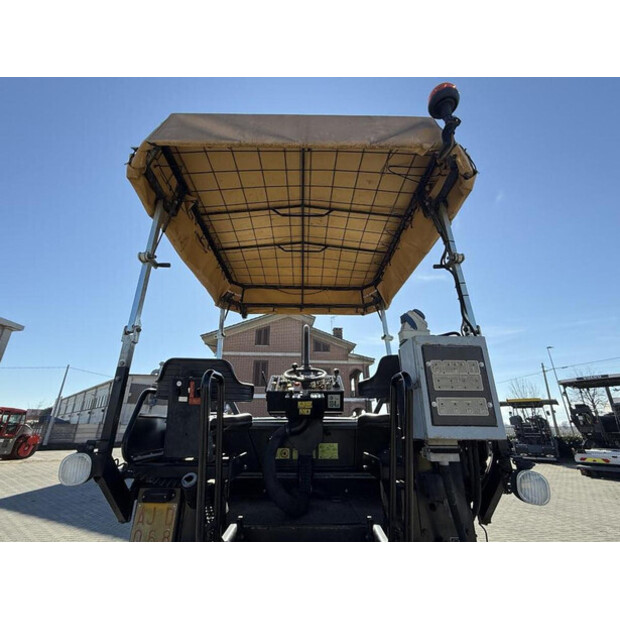 2011 كاتربيلر AP300-45716894