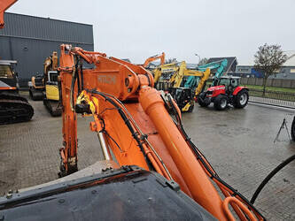 2012-hitachi-zx210lcn-3-1403999-45717037