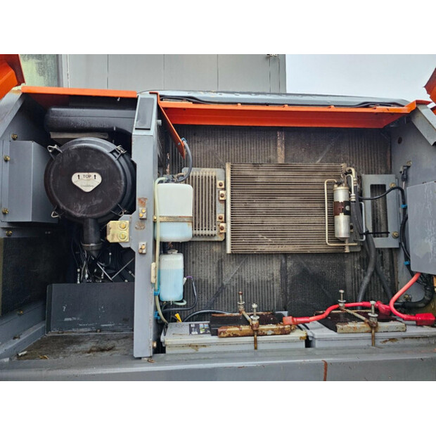 2012 هيتاشى ZX210LCN-3-45717049