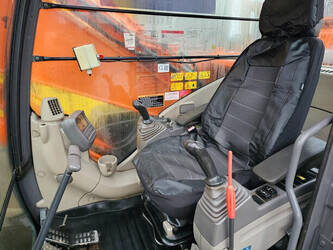 2012-hitachi-zx210lcn-3-1403999-45717052