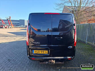 2015-ford-transit-custom-1385751-45717098