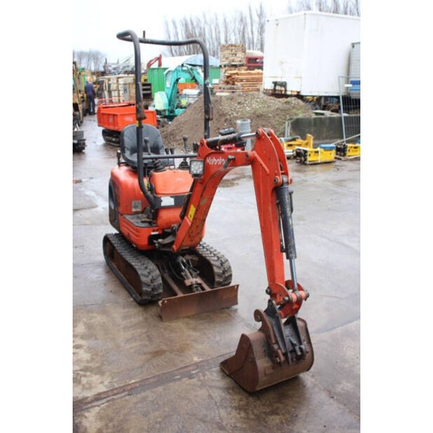 2015 KUBOTA K008-3-45717326