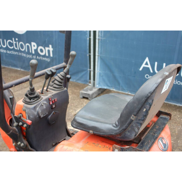 2015 KUBOTA K008-3-45717374