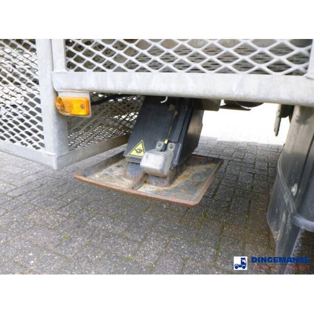 2019 Renault D240-45717449