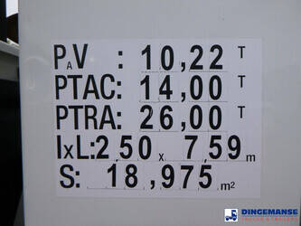 2019-renault-d240-1384365-45717478