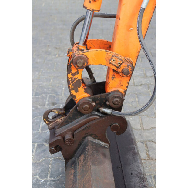 دووسان D18 VT-45717938