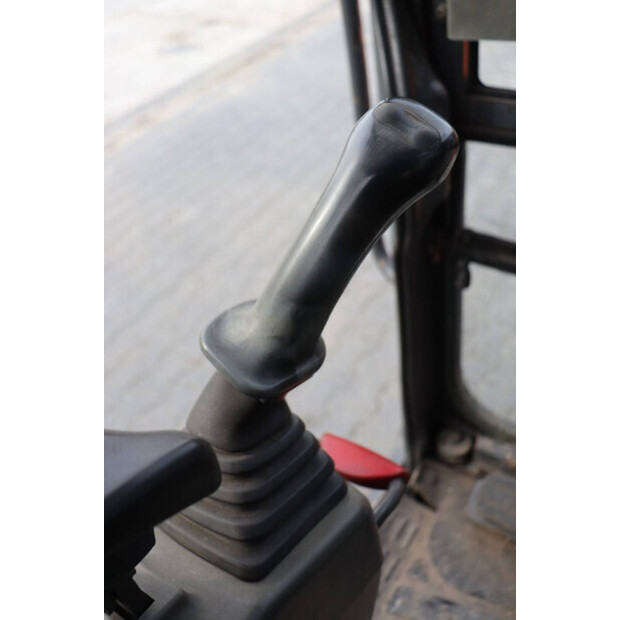 دووسان D18 VT-45717952