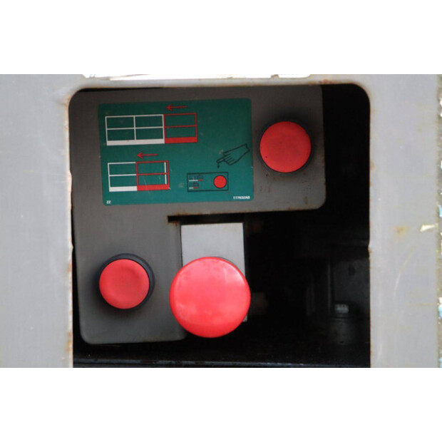 2014 SkyJack SJ 9250-45717978