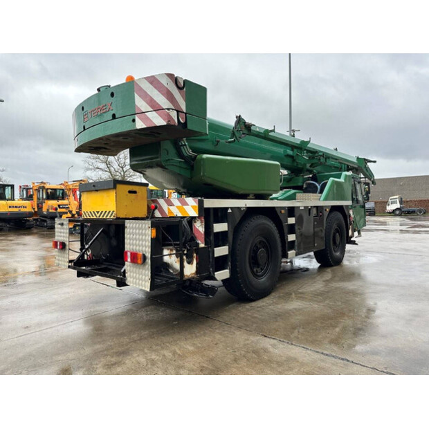 2006 تيريكس AC35L-45718364