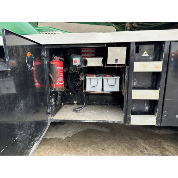 2006 تيريكس AC35L-45718377