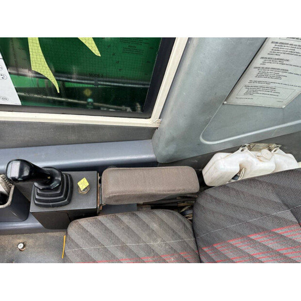 2006 تيريكس AC35L-45718396